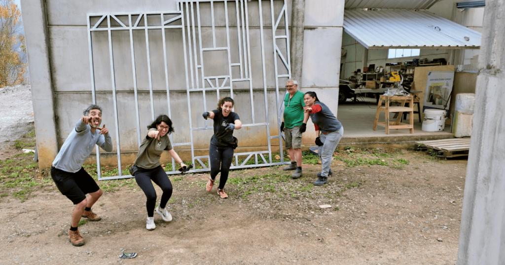 Tiny House Marianne: Montagem das paredes com steel frame